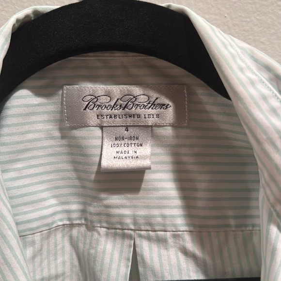 Brooks Brothers Women's green pinstriped Button up Shirt Size 4 - Picture 3 of 6